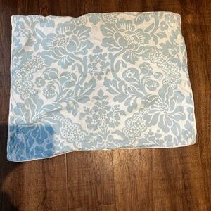 EUC Land of Nod standard blue floral sham
